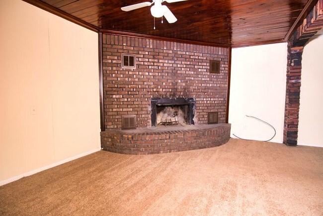 Building Photo - Juniper