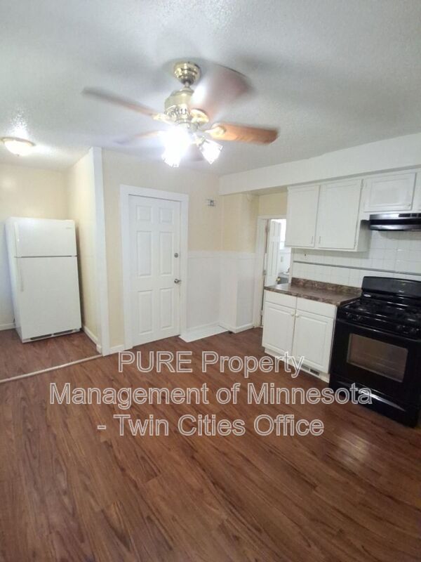 Foto del edificio - 415 Jessamine Ave E