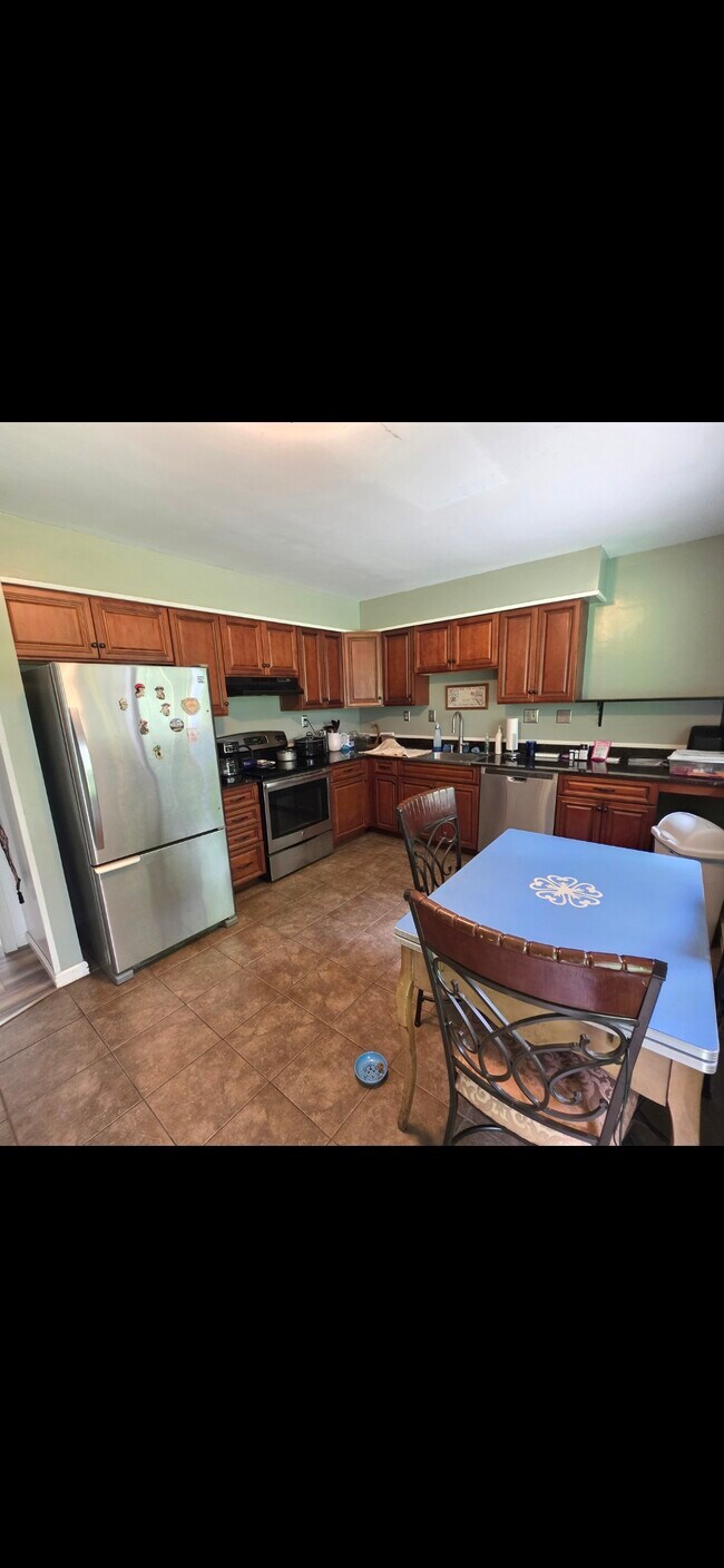 Foto del edificio - 242 Maple Grove Subdivision Rd