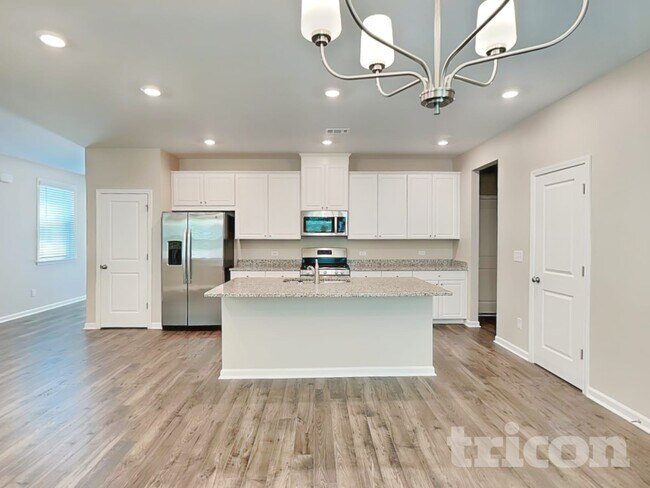 Building Photo - 207 Chapelcrest Ln
