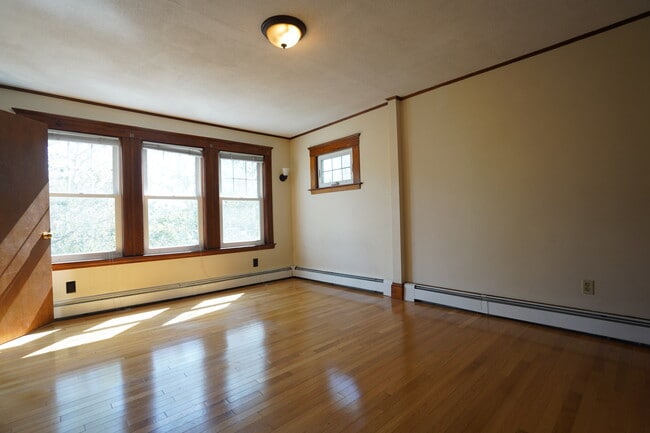 Building Photo - 467 Washington St