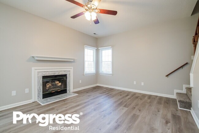 Building Photo - 4513 River Edge Dr