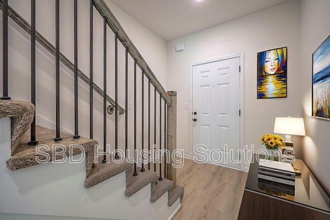 Building Photo - 9033 E 85th Pl