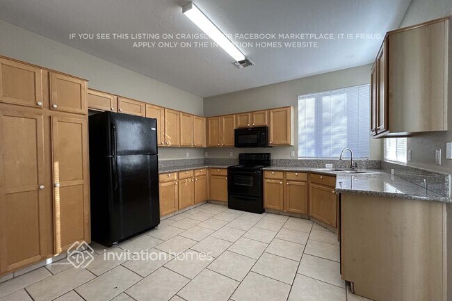 Foto del edificio - 11379 W Pima St