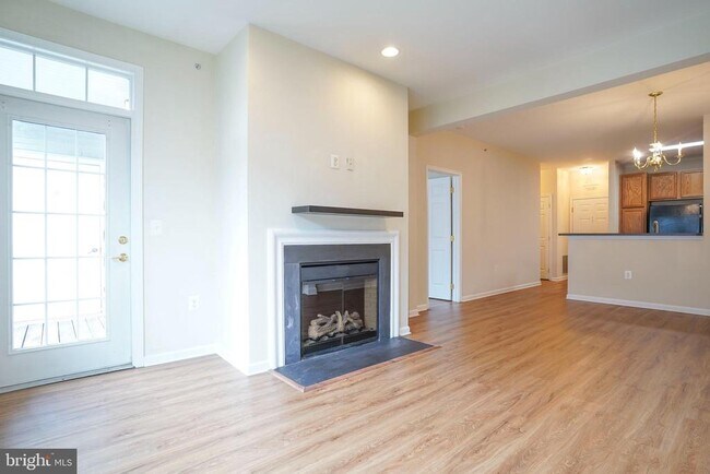 Foto del edificio - 1311 Karen Blvd