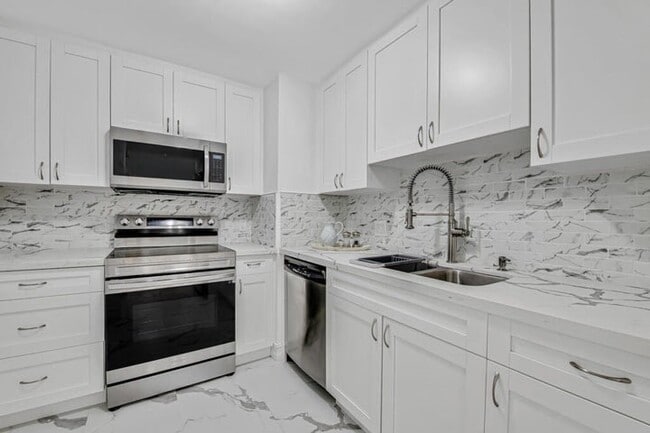 Photo - 5600 N Flagler Dr Apartment