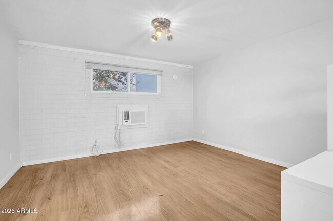 Foto del edificio - 821 N 3rd St