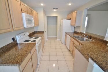 Building Photo - 13519 Falcon Pointe Dr