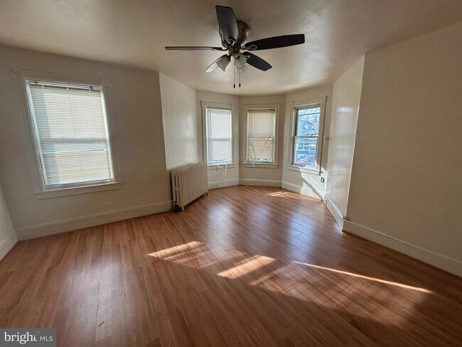 Foto del edificio - 924 Carteret Ave