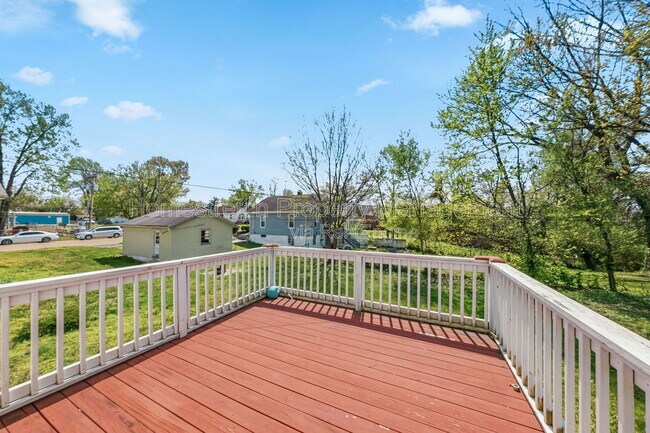 Foto del edificio - 704 W Johnson St