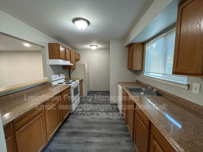 Foto del edificio - 11353 SW Greenburg Rd