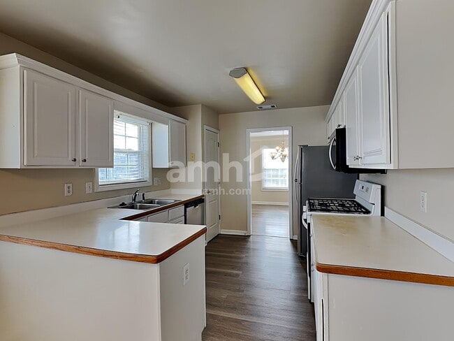 Foto del edificio - 1172 Cumberland Creek Way SW