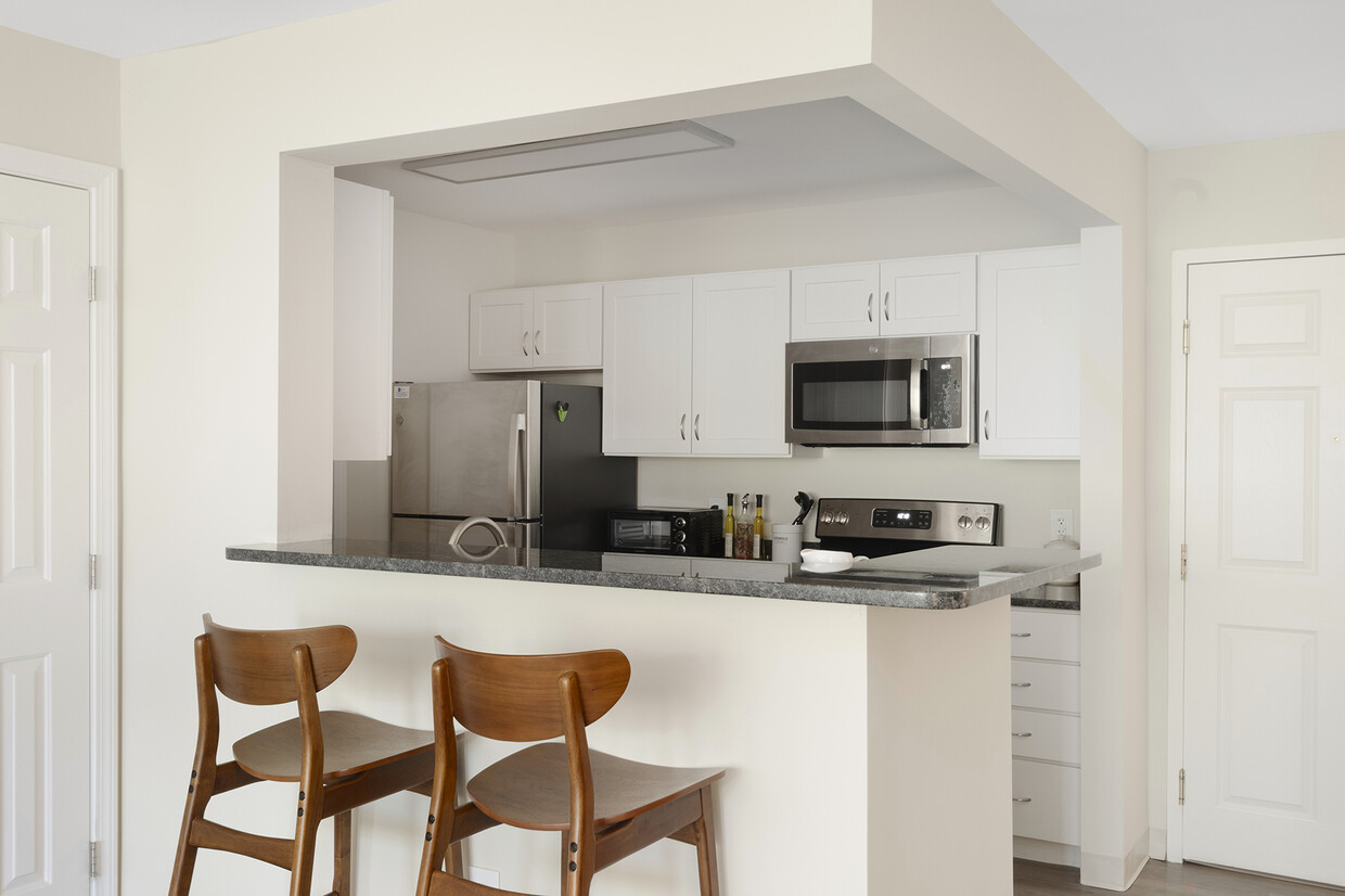 Primary Photo - Emerson Place Apartments