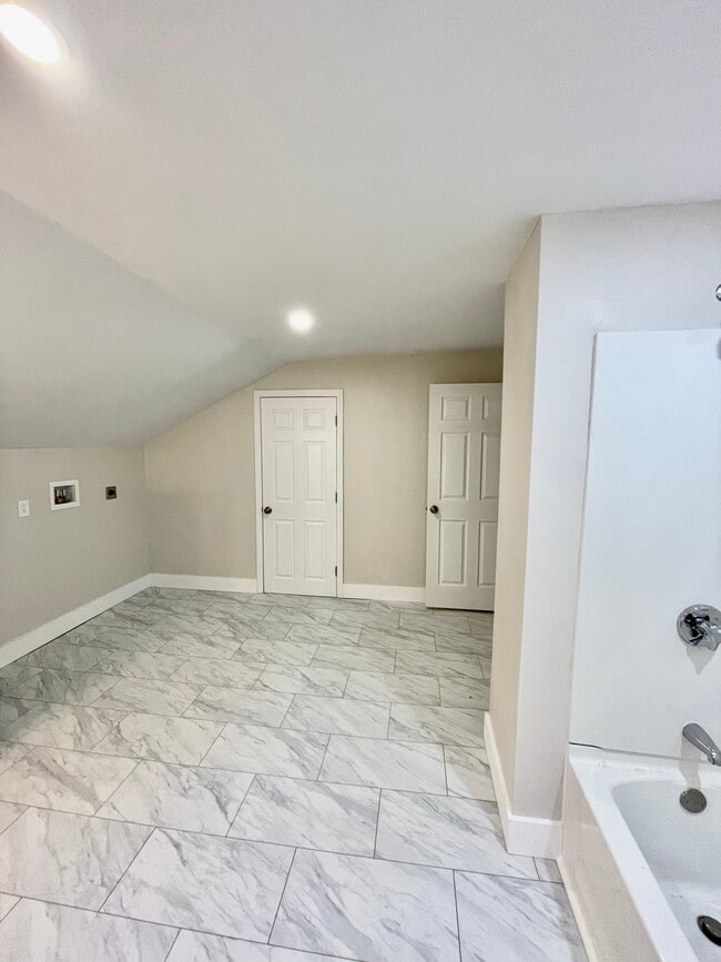 Foto del edificio - 16 Crompton St