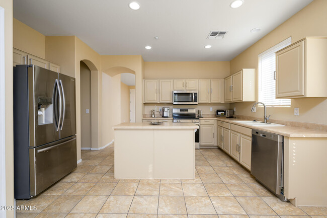 Building Photo - 12101 W Dove Wing Way