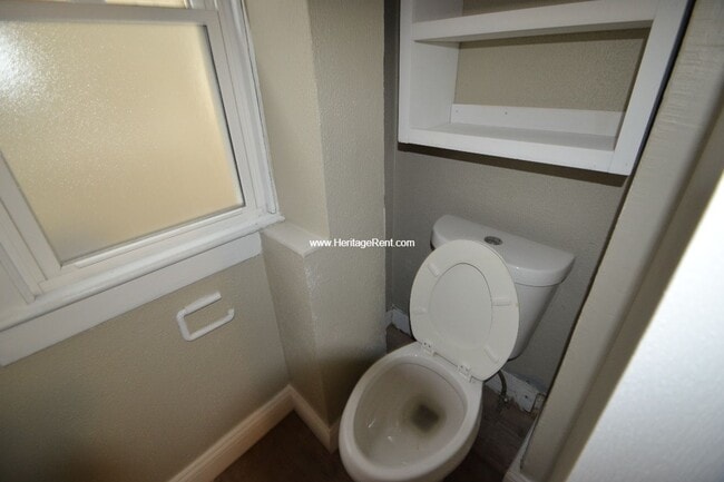 Foto del edificio - Recently updated 3 bed 1 bath in hamilton