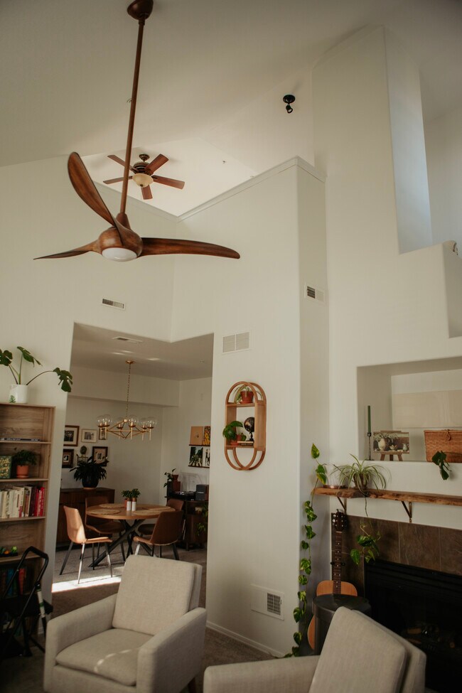 Foto del edificio - 16386 E Fremont Ave