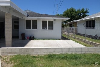 Building Photo - 425C Kalama St