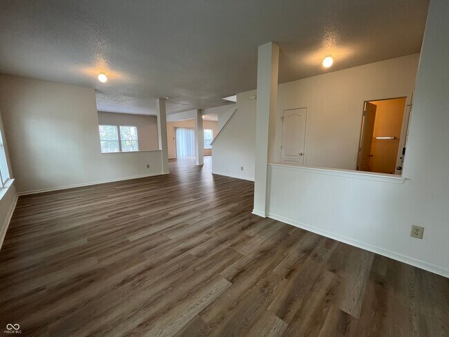 Building Photo - 6146 Big Stone Dr
