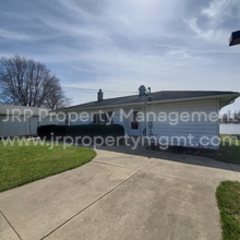 Building Photo - 555 Norvell Beach Dr