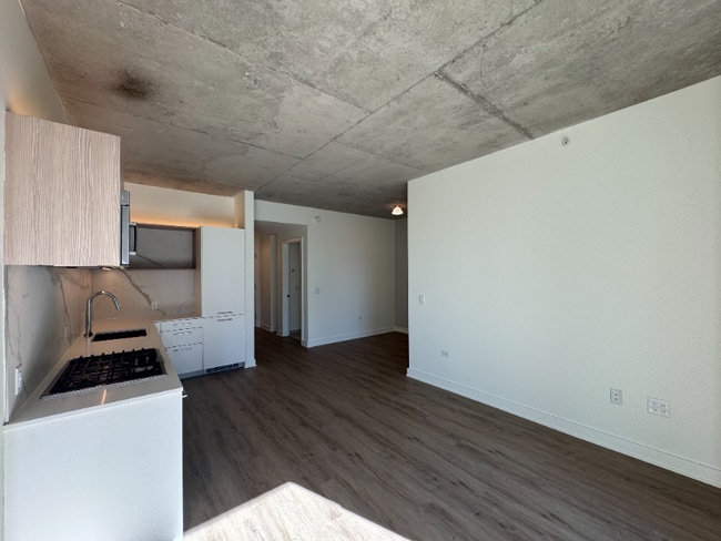 Foto del edificio - 167 N Desplaines St