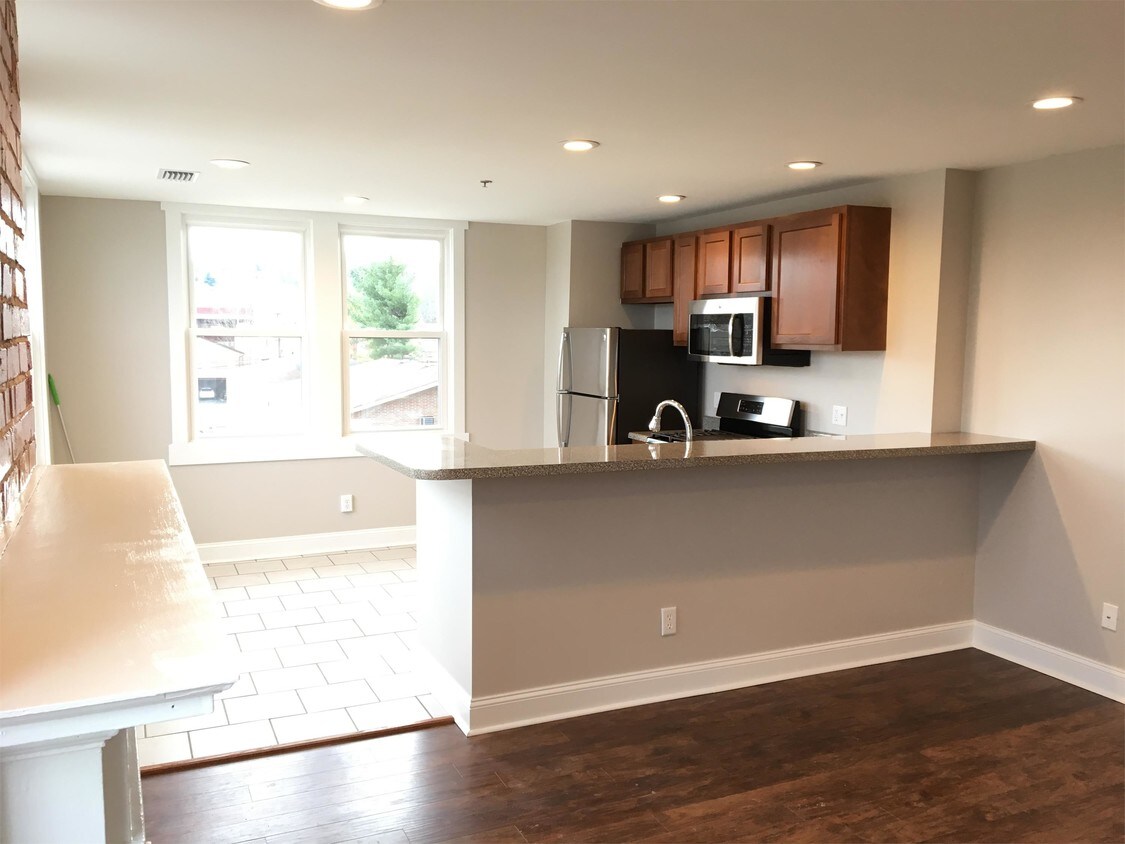 Foto principal - 932 9th Ave