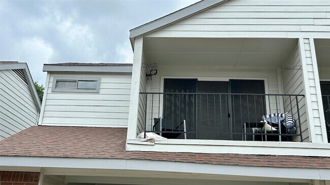 Foto del edificio - 5100 Verde Valley Ln