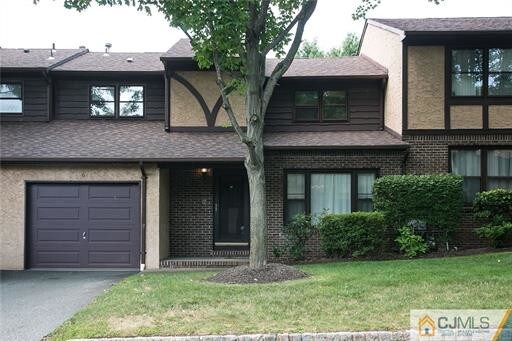Primary Photo - 6 Almond Ln