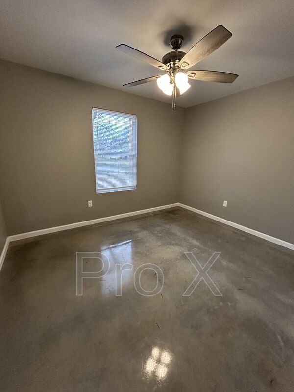 Foto del edificio - 518 E Monroe St