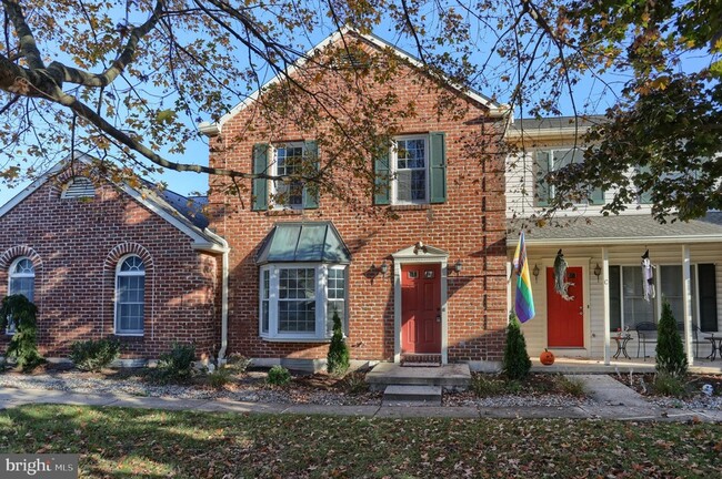 Building Photo - 2065 Raleigh Rd