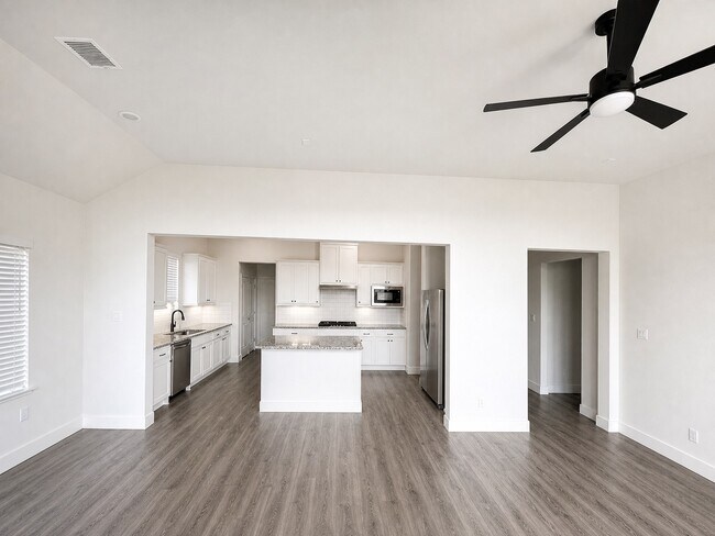 Foto del edificio - 5936 Mustang Creek Ln