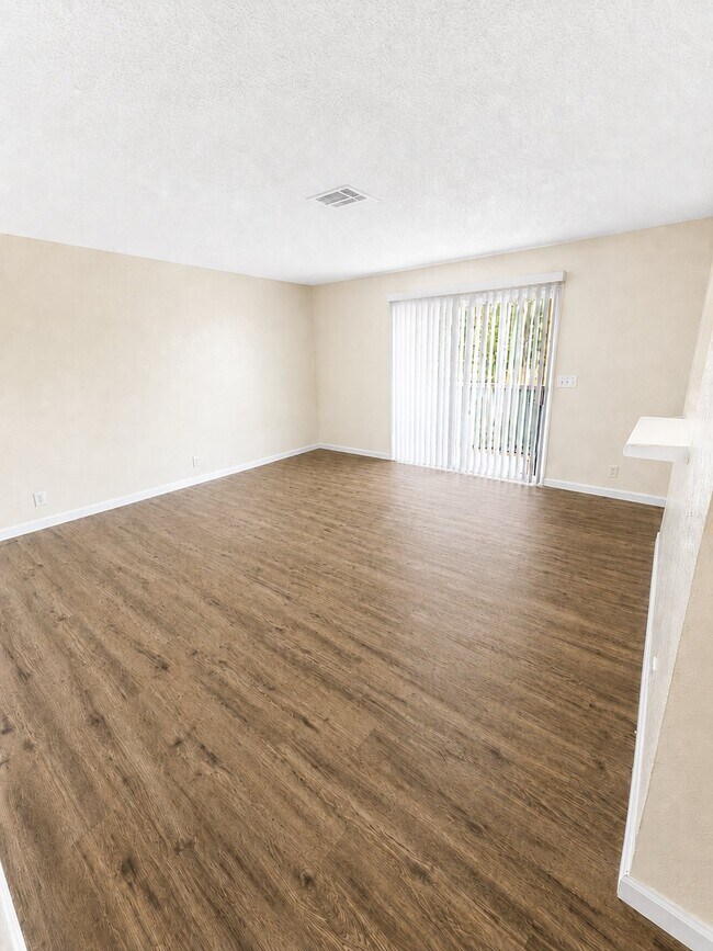 Foto del edificio - 4581 Macher Way