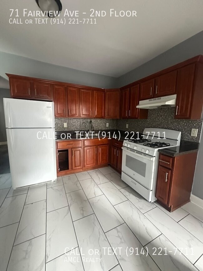 Photo - 71 Fairview Ave-2nd Floor Apartment
