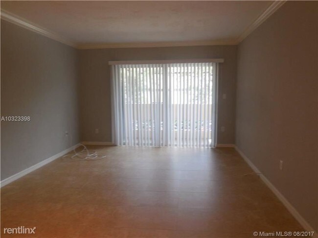 Building Photo - 2 br, 2 bath  - 14500 SW 88th Ave Apt 201