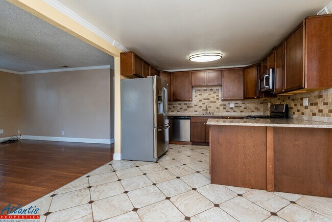 Building Photo - 2712 Aida Ave