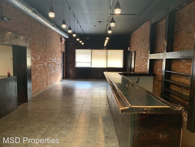 Building Photo - 203 Market St