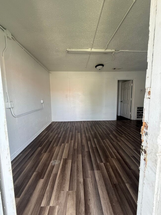 Foto del edificio - 511 N 2nd St