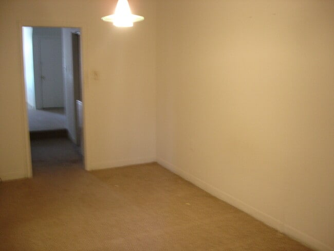 Foto del edificio - 1013 S. East Ave.