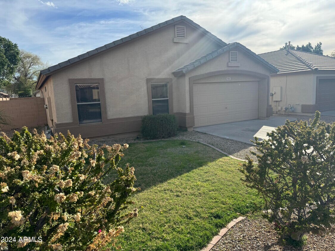 9313 Olla Ave, Mesa, AZ 85212 House Rental in Mesa, AZ