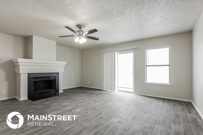 Building Photo - 6839 Flaming Ridge Dr