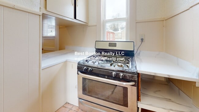 Foto del edificio - 93 Capen St