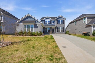 Building Photo - 5043 Baileys Run Dr