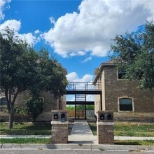 Building Photo - 507 N Lotto Ln
