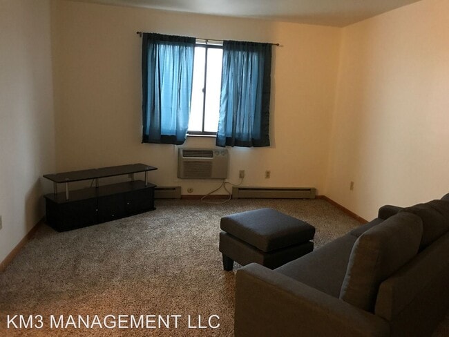 Building Photo - 1221 Leatherwood Dr