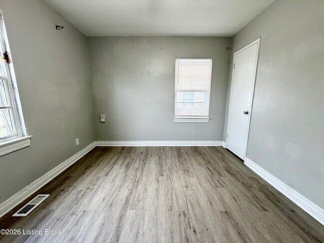 Foto del edificio - 6509 Evangeline Ave