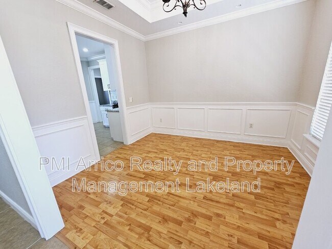 Foto del edificio - 1930 Saddlewood Ct