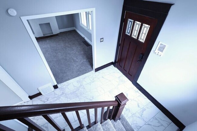 Foto del edificio - 1598 Pilgrim St