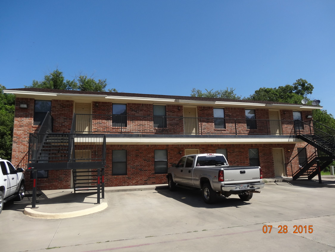 Primary Photo - Campus Inn Apartments