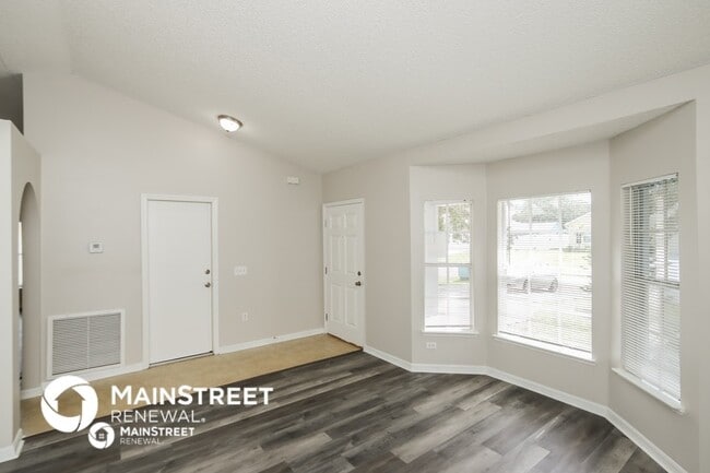 Foto del edificio - 933 Carver Rd SE