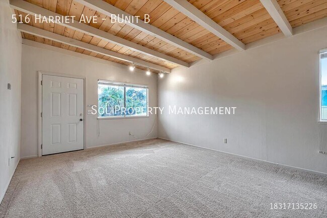 Foto del edificio - 516 Harriet Ave